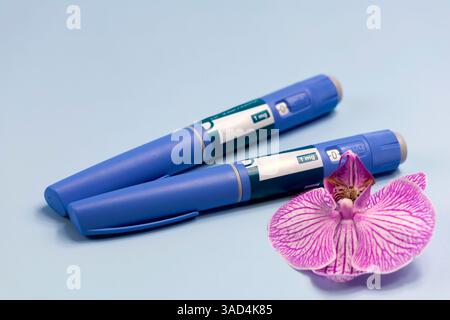 Ozempic Insulininjektions-Pen oder Insulinpatronen-Pen für Diabetiker. Medizinische Geräte für Diabetesvorsteher. Stockfoto