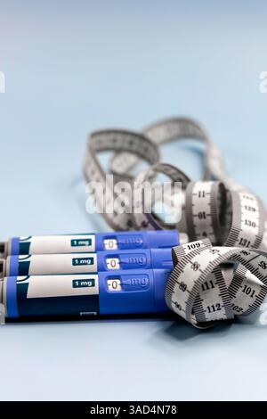Ozempic Insulininjektions-Pen oder Insulinpatronen-Pen für Diabetiker. Medizinische Geräte für Diabetesvorsteher. Stockfoto
