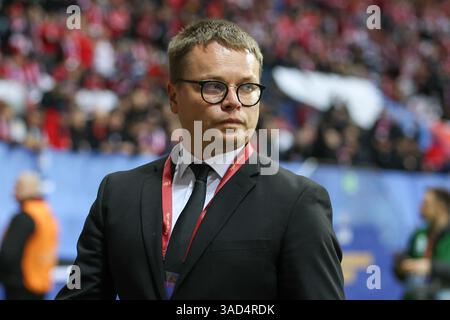 Warschau, Polen. April 2025. Jaroslaw Krolewski aus Wisla Krakau wurde während des POLNISCHEN SUPERPOKALSPIELS 2024/2025 zwischen Jagiellonia Bialystok und Wisla Krakow im PGE Narodowy Stadium gesehen. Endpunktzahl: Jagiellonia Bialystok 1:0 Wisla Krakau. Quelle: SOPA Images Limited/Alamy Live News Stockfoto
