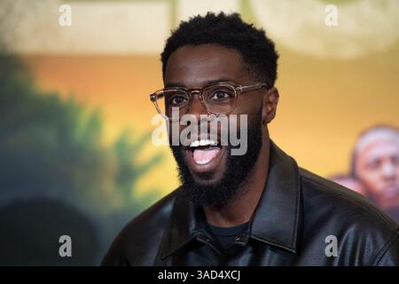 Paris, Frankreich. April 2025. Dycosh besuchte am 4. April 2025 die Zion-Premiere im Grand Rex-Kino in Paris. Foto: Aurore Marechal/ABACAPRESS. COM Credit: Abaca Press/Alamy Live News Stockfoto