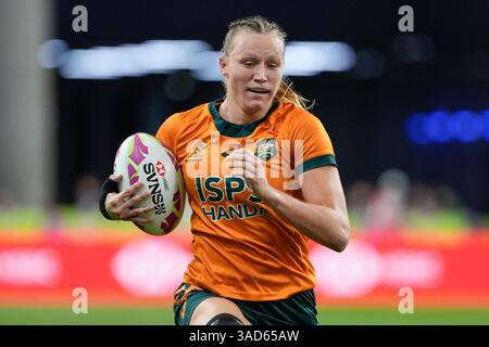 Singapur National Stadium, Singapur. April 2025. HSBC International Rugby Sevens Singapur Day 1; Maddison Levi aus Australien versucht gegen Japan. Credit: Action Plus Sports/Alamy Live News Stockfoto