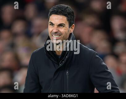London, Großbritannien. April 2025. Arsenal gegen Fulham - Premier League - Emirates Stadium. Arsenal Manager Mikel Arteta. Bildnachweis: Mark Pain / Alamy Live News Stockfoto