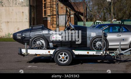 1937 Austin Seven, ausgestellt auf der Bicester Heritage Assembly am 16. März 2025. Stockfoto
