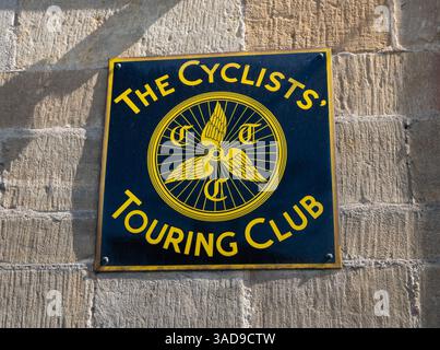 Cyclists Touring Club Schild, Moreton-in-Marsh, Gloucestershire, England, Großbritannien Stockfoto