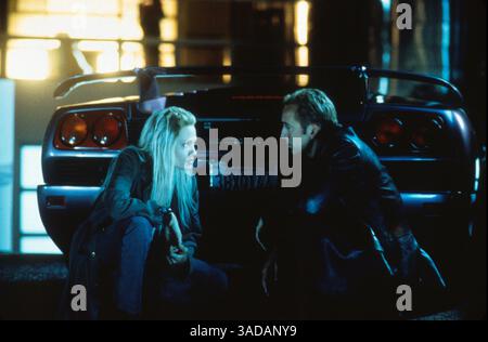 Juni 2000; Hollywood, Kalifornien, USA; die Schauspieler ANGELINA JOLIE & NICOLAS CAGE in 'Gone in 60 Seconds'. (Kreditbild: Auto Images/ZUMAPRESS.com) Stockfoto