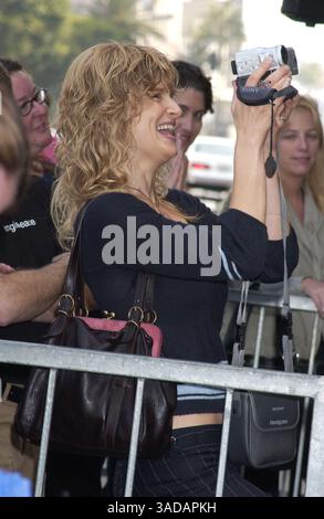 September 30, 2003; Los Angeles, CA, USA; Schauspielerin KYRA SEDGWICK bei der Hollywood Walk of Fame Zeremonie für Kevin Bacon. (Bild: Paul Fenton/ZUMAPRESS.com) Stockfoto