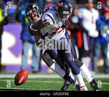 15. Januar 2012 - Baltimore, MD, USA - Jacoby Jones (12) der Houston Texans spielt im ersten Quartal im M&T Bank Stadium in Baltimore, Maryland, am Sonntag, den 15. Januar 2012. Die Ravens haben mit 20:13. (Bild: © Kenneth K. Lam/Baltimore Sun/MCT/ZUMAPRESS.com) Stockfoto