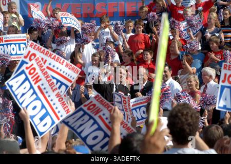 Oktober 2003; Bakersfield, CA, USA; ARNOLD bei der Kundgebung in Bakersfield. . (Bild: Catherine Bauknight/ZUMAPRESS.com) Stockfoto