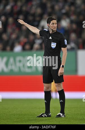 Schiedsrichter Dr. Matthias Joellenbeck Gesture WWK Arena, Augsburg, Bayern, Deutschland, Europa Stockfoto