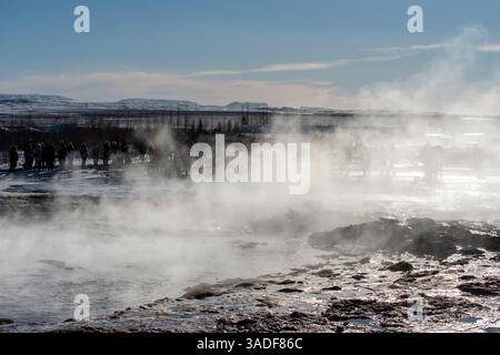 Strokkur Geysir, Haukadalur Geothermalfeld, Golden Circle, Island Stockfoto