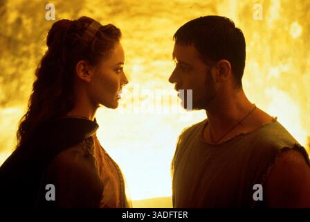 Mai 2000; Los Angeles, CA, USA; Lucilla (CONNIE NIELSEN) versucht, Maximus (RUSSELL CROWE) von seiner Macht gegen den Kaiser zu überzeugen, obwohl er nur ein Sklave ist, in dem Action-Film Gladiator. (Kreditbild: Auto Images/ZUMAPRESS.com) Stockfoto