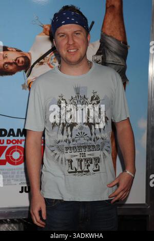 Juni 2008. New York City . Schauspieler Nick Swardson besucht die Premiere „You Don't Mess with the Zohan“ im Ziegfeld Theater (Bild: Sharkpixs/ZUMAPRESS.com) Stockfoto