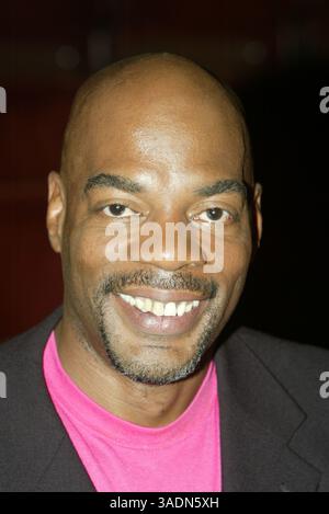 August 2004; Glendale, CA, USA; der Funnyman ALONZO BODDEN gewann die TV-Reality-Show Last Comic Standing: Battle of the Best. (Bild: Phil Han/ZUMAPRESS.com) Stockfoto