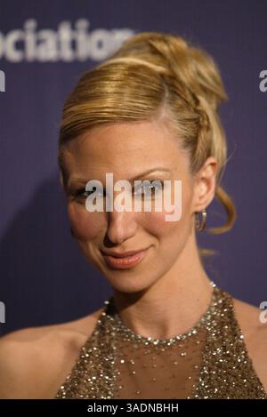 März 2005; Beverly Hills, CA, USA; Sängerin DEBORAH GIBSON bei der 13. jährlichen „A Night at Sardi's“-Spendenaktion der Alzheimer's Association und Abendessen im Beverly Hilton. (Bild: Phil Han/ZUMAPRESS.com) Stockfoto