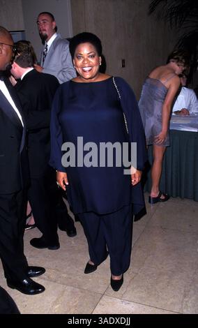 Juni 1999; Los Angeles, CA, USA; Schauspielerin YVETTE FREEMAN bei den 26. jährlichen Vision Awards. (Bild: Larry Hammerness/ZUMAPRESS.com) Stockfoto