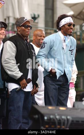 Mai 2004; New York, NY, USA; BIG BOI und ANDRE 3000 von OUTKAST traten auf ABC's Good Morning America im Bryant Park auf. (Bild: Dan Herrick/ZUMAPRESS.com) Stockfoto