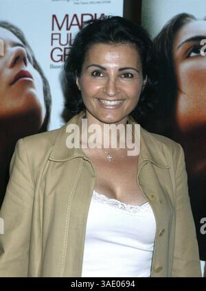 Juli 2004; New York, NY, USA; Schauspielerin KATHERINE NARDUCCI bei der New Yorker Vorführung von „Maria Full of Grace“ im AMC Empire Theater. (Bild: Nancy Kaszerman/ZUMAPRESS.com) Stockfoto