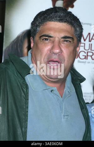 Juli 2004; New York, NY, USA; Schauspieler VINCENT PASTORE bei der New Yorker Vorführung von „Maria Full of Grace“ im AMC Empire Theater. (Bild: Nancy Kaszerman/ZUMAPRESS.com) Stockfoto
