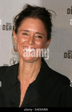 September 2004; New York, NY, USA; Direktorin JUDY TAYMOR bei den Ankunftspunkten für die 5. jährlichen DGA-Auszeichnungen im Waldorf Astoria Hotel. (Bild: Nancy Kaszerman/ZUMAPRESS.com) Stockfoto