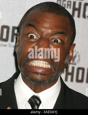 September 2004; New York, NY, USA; Schauspieler LEVAR BURTON bei der Ankunft der 5. jährlichen DGA-Auszeichnung im Waldorf Astoria Hotel. (Bild: Nancy Kaszerman/ZUMAPRESS.com) Stockfoto