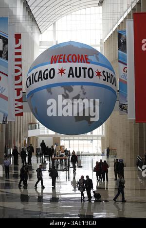 Februar 2012 - Chicago, IL, USA - das Hauptgeschoss ist im McCormick Place während der Medienrezension für die Chicago Auto Show 2012 am 8. Februar 2012 abgebildet. (Bild: © Jose M. Osorio/Chicago Tribune/MCT/ZUMAPRESS.com) Stockfoto