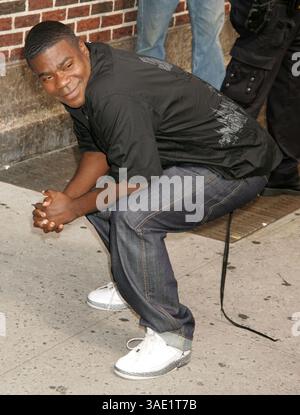 25. August 2008 – New York, NY, USA – Schauspieler TRACY MORGAN posiert für Fotos bei seinem Auftritt in The Late Show with David Letterman im Ed Sullivan Theater (Bild: Nancy Kaszerman/ZUMAPRESS.com) Stockfoto