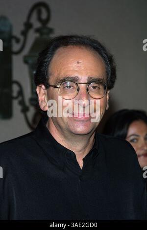 Juli 2001; Los Angeles, CA, USA; Autor R.I. STINE bei der TCA Summer Press Tour für WB. (Bild: Lisa O'Connor/ZUMAPRESS.com) Stockfoto