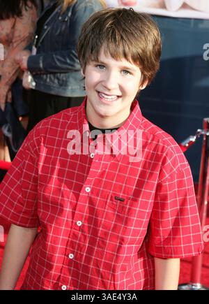 Mai 2004; Hollywood, CA, USA; Schauspieler DEVON WERKHEISER bei der Premiere von „Raising Helen“ im El Capitan Theatre. (Bild: Rena Durham/ZUMAPRESS.com) Stockfoto