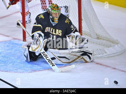 Januar 2012 . Der Dallas Stars Torwart Richard Bachman (31) wird während eines Spiels zwischen den Detroit Red Wings und den Dallas Stars im American Airlines Center in Dallas Texas gerettet. (Bild: â© Manny Flores/Cal Sport Media/ZUMAPRESS.com) Stockfoto