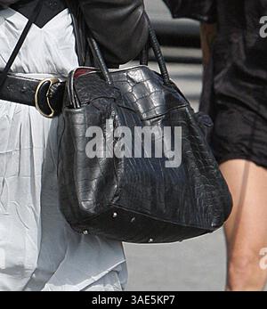 28. Mai 2008 - Hollywood, Kalifornien, USA - Schauspielerin AMBER HEARD Shopping in Hollywood (Bild: Jack Carter/ZUMAPRESS.com) Stockfoto
