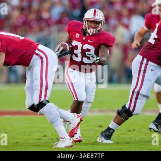 22. Oktober 2011: Stepfan Taylor (33) wurde im Stanford Stadium in Palo Alto, CA. Stanford besiegte Washington mit 65:21. â© Damon Tarver/Cal Sport Media(Kreditbild: © Damon Tarver/Cal Sport Media/ZUMAPRESS.com) Stockfoto