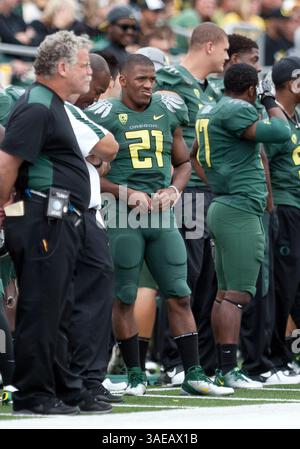17. September 2011: LaMichael James #21 beim NCAA Football Spiel zwischen den Oregon Ducks und Southern Missouri im Autzen Stadium, Eugene OR (Credit Image: © Larry C. Lawson/Cal Sport Media/ZUMAPRESS.com) Stockfoto