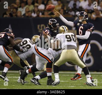 18. September 2011 – New Orleans, LA, USA – Chicago Bears Quarterback Jay Cutler (6) verpasst im dritten Quartal. Die New Orleans Saints besiegten die Chicago Bears (30–13) im Superdome in New Orleans, Louisiana, am Sonntag, den 18. September 2011. (Bild: © Brian Cassella/Chicago Tribune/MCT/ZUMAPRESS.com) Stockfoto