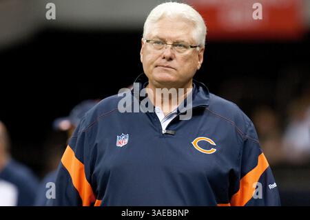 18. September 2011: Mike Martz, der Offensive Coordinator der Chicago Bears, begibt sich beim NFL Football-Spiel zwischen den Chicago Bears und den New Orleans Saints im Louisiana Superdome in New Orleans, LA. (Bild: © Jonathan Bachman/Cal Sport Media/ZUMAPRESS.com) Stockfoto