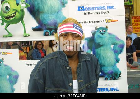Oktober 2001; Los Angeles, CA, USA; Sänger SISQO bei der Premiere von „Monsters Inc.“. (Bild: Robert Millard/ZUMAPRESS.com) Stockfoto