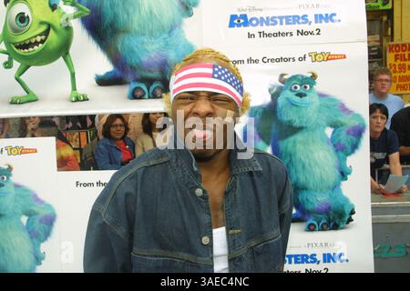 Oktober 2001; Los Angeles, CA, USA; Sänger SISQO bei der Premiere von „Monsters Inc.“. (Bild: Robert Millard/ZUMAPRESS.com) Stockfoto