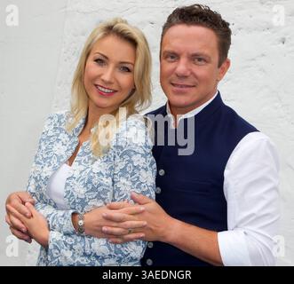 Europapark, Deutschland - Mai 19, 2019: Immer wieder Sonntags, ARD/SWR TV-Show mit Stefan Mross und Anna-Carina Woitschack Stockfoto