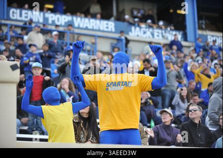 19. November 2011: San Jose, Kalifornien, USA - San Jose State Spartan Fans während des Spiels am Samstag im Spartan Stadium. San Jose schlug Navy 27-24. (Bild: © Scott Beley/Southcreek/ZUMAPRESS.com) Stockfoto