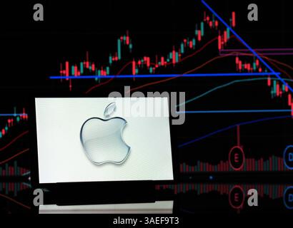 In dieser Abbildung wird das Apple Inc.-Logo auf einem Monitor angezeigt. Stockfoto