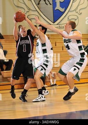 Dezember 30, 2011 Cathedral City, CA. Torrance Tartars Ken Flippin #1 beim Max Preps Holiday Classic Prep Basketball Championship Spiel American Division Between Thousand Oaks and Torrance. Thousand Oaks gewinnt den Titel. Thousand Oaks besiegt Torrance 42-40. Louis Lopez/CSM(Bild: © Louis Lopez/Cal Sport Media/ZUMAPRESS.com) Stockfoto