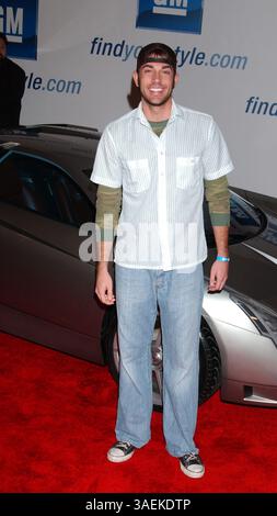 Februar 2005; Los Angeles, CA, USA; Schauspieler ZACHARY LEVI bei der 4. jährlichen „Ten“ Fashion Show, die unter einem Zelt in der Sunset and Vine Street in Hollywood stattfand. . (Bild: Paul Fenton/ZUMAPRESS.com) Stockfoto