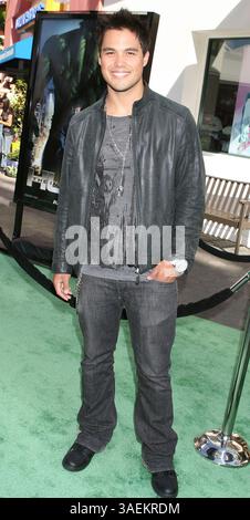 Juni 2008 – Los Angeles, Kalifornien, USA – Schauspieler MICHAEL COPON bei der Weltpremiere „The Incredible Hulk“ im Gibson Amphitheatre, Universal Studios (Bild: Paul Fenton/ZUMAPRESS.com) Stockfoto