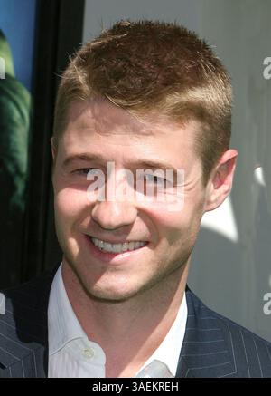 Juni 2008 – Los Angeles, Kalifornien, USA – Schauspieler BENJAMIN McKenzie bei der Weltpremiere „The Incredible Hulk“ im Gibson Amphitheatre, Universal Studios (Bild: Paul Fenton/ZUMAPRESS.com) Stockfoto