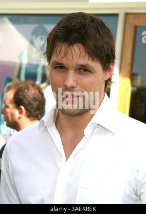 Juni 2008 – Los Angeles, Kalifornien, USA – Schauspieler JUSTIN BRUENING bei der Weltpremiere „The Incredible Hulk“ im Gibson Amphitheatre, Universal Studios (Bild: Paul Fenton/ZUMAPRESS.com) Stockfoto