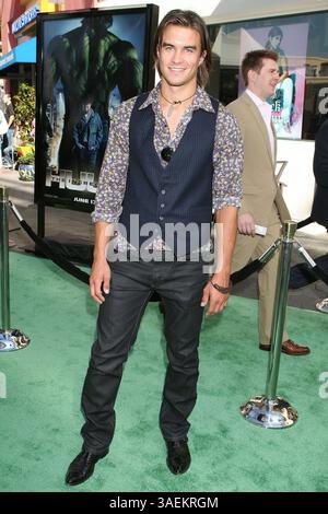 Juni 2008 – Los Angeles, Kalifornien, USA – Schauspieler ROB MAYES bei der Weltpremiere „The Incredible Hulk“ im Gibson Amphitheatre, Universal Studios (Bild: Paul Fenton/ZUMAPRESS.com) Stockfoto