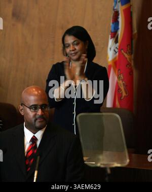 19. September 2008 - Detroit, Michigan, USA - Stadtrat MONICA CONYERS applaudiert Bürgermeister KEN COCKREL JR. Während seiner Dankesrede im Coleman A. Young Municipal Building (Credit Image: Detroit Free Press/ZUMAPRESS.com) Stockfoto