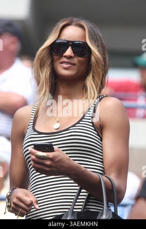 September 2011 - New York, New York, USA - CIARA. Prominente am 11. Tag der US Open Tennis.in Queens 9-8-2011. 2011.(Bild: © John Barrett/Globe Photos/ZUMAPRESS.com) Stockfoto