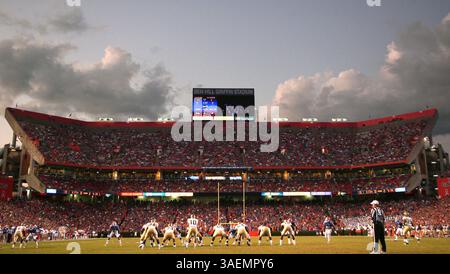 9. September 2011 - Gainesville, FL, USA - Florida spielt am Samstag, 10. September 2011 im Ben Hill Griffin Stadium in Gainesville, Florida, Gastgeber der University of Alabama-Birmingham. (Bild: © Gary W. Green/Orlando Sentinel/MCT/ZUMAPRESS.com) Stockfoto