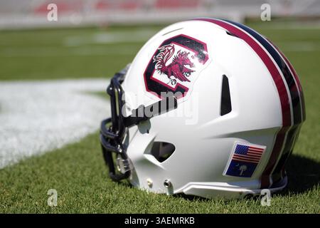 10. September 2011: Ein South Carolina Helm sitzt im Sanford Stadium auf dem Campus der University of Georgia in Athen, Georgia. In einer Schlacht im See-Saw-Osten von South Carolina gewinnt South Carolina 45-42. (Bild: © Cecil Copeland/Cal Sport Media/ZUMAPRESS.com) Stockfoto