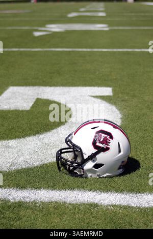 10. September 2011: Ein South Carolina Helm sitzt im Sanford Stadium auf dem Campus der University of Georgia in Athen, Georgia. In einer Schlacht im See-Saw-Osten von South Carolina gewinnt South Carolina 45-42. (Bild: © Cecil Copeland/Cal Sport Media/ZUMAPRESS.com) Stockfoto